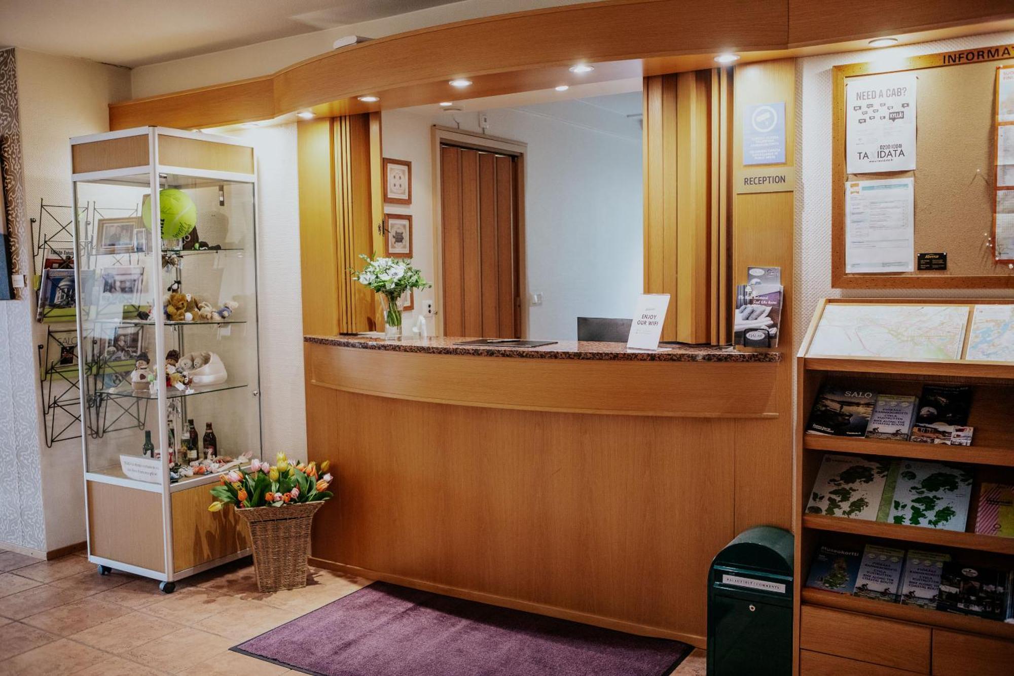 费加拉酒店 萨罗 外观 照片